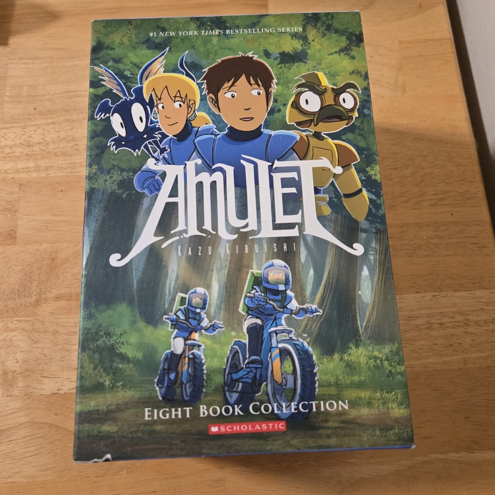 Amulet 8 Book Set